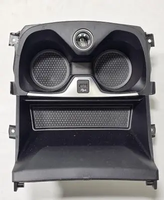 BMW 1 F40 Cup holder front 2081567X