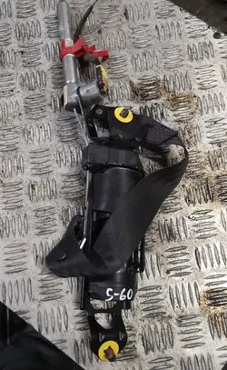 Volvo S60 Front seatbelt
