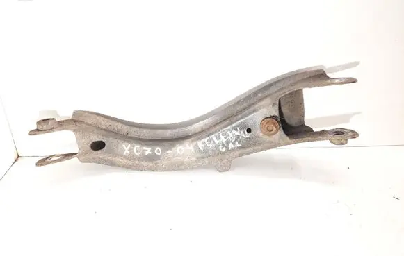 Volvo XC70 Rear control arm