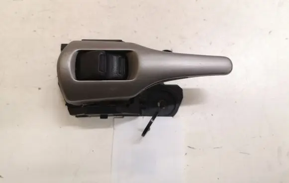 Toyota Auris 150 Front door interior handle 62318