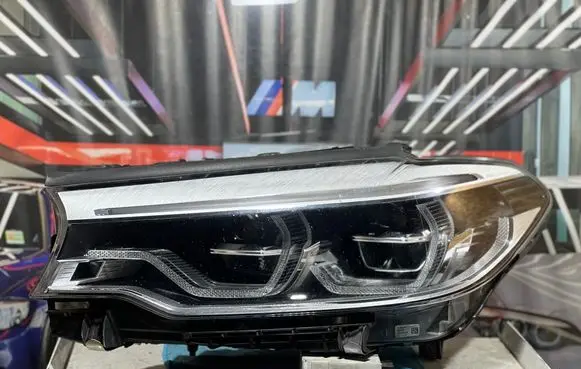 BMW 5 G30 G31 G38 Headlight/headlamp 8499121