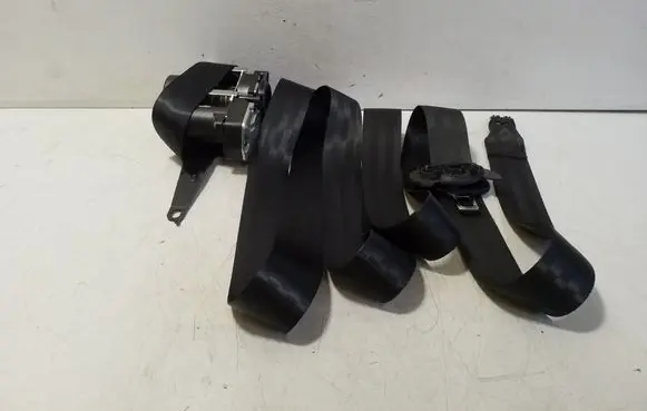 Volkswagen PASSAT B8 Front seatbelt 3G0857737