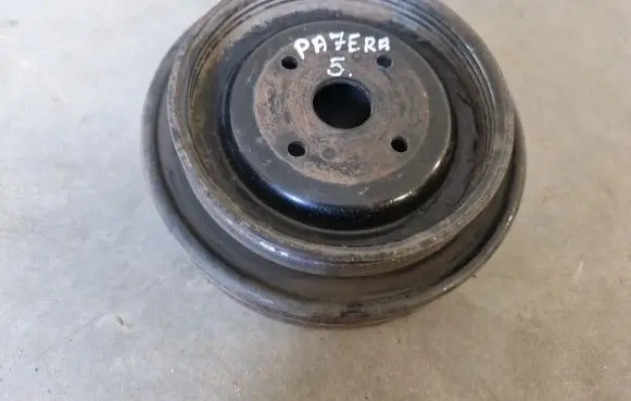 Mitsubishi Pajero Sport I Water pump pulley 