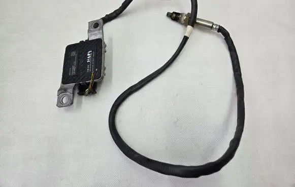 Audi A4 S4 B9 Lambda probe sensor 8W0907807AH