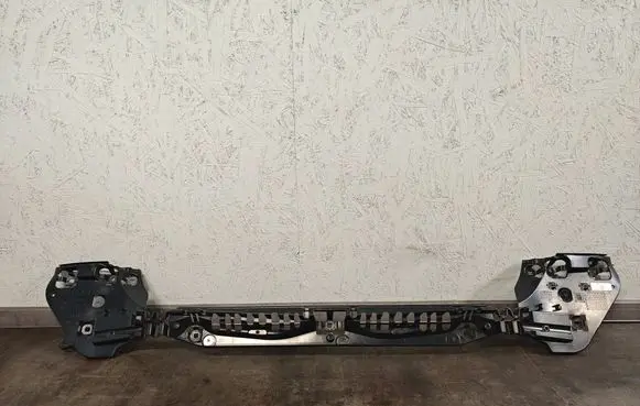 BMW 5 G30 G31 G38 Rear bumper mounting bracket 51128098687 8098687 21754011
