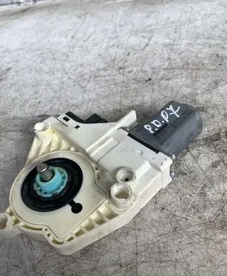 Audi Q7 4L Front door window regulator motor 4L0959802