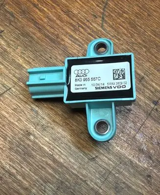 Audi A5 Sportback 8TA Airbag deployment crash/impact sensor 5WK4380902 8K0955557C