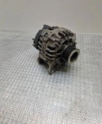 Renault Clio III Generator/alternator 8200654541B 109198138 TG9B049