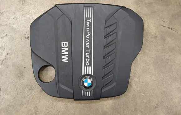 BMW X6 E71 Engine cover (trim) 13717812063 13717811025