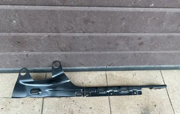 Volkswagen PASSAT CC Sill supporting ledge 3C0853232C