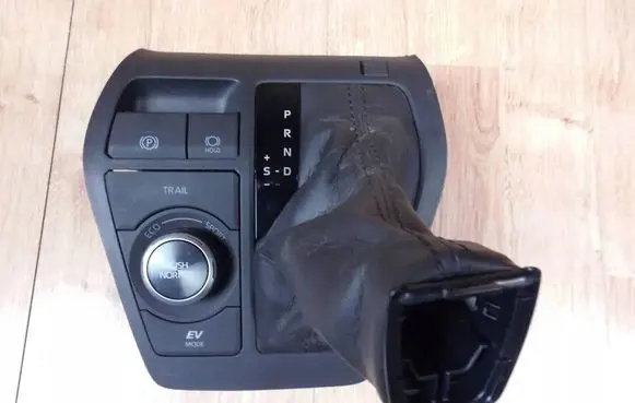 Toyota RAV 4 (XA50) Handbrake/parking brake auto hold switch 5880442460