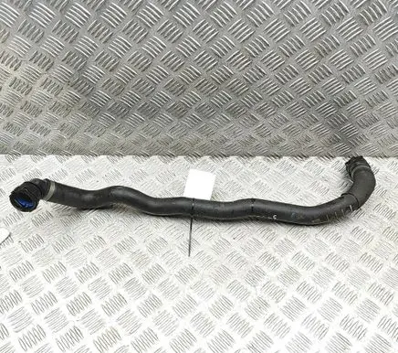 Volvo V60 Engine coolant pipe/hose 32339122