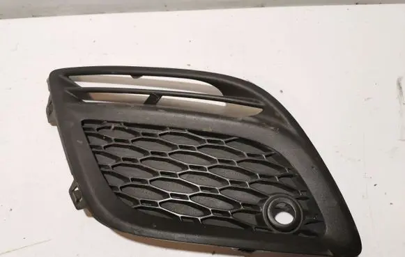 Volvo XC60 Front bumper lower grill 31290662