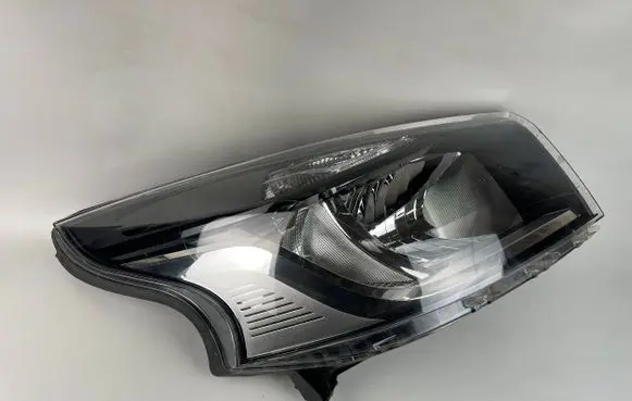 Renault Trafic III (X82) Headlight/headlamp 260105469R