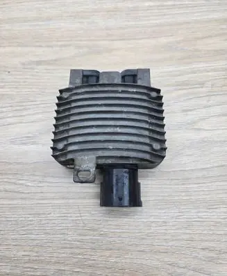 Volvo V70 Coolant fan relay 940009400 170609 240012227009