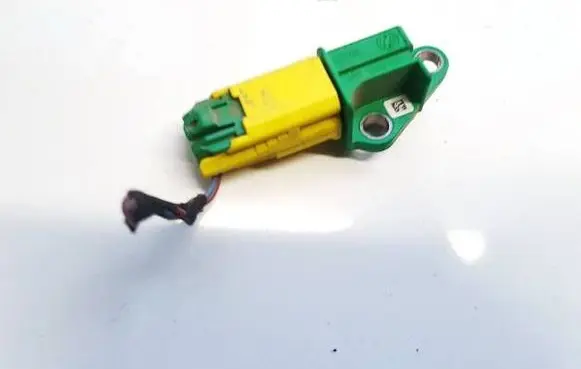 Volkswagen Jetta V Airbag deployment crash/impact sensor 1K0909606 5WK43273