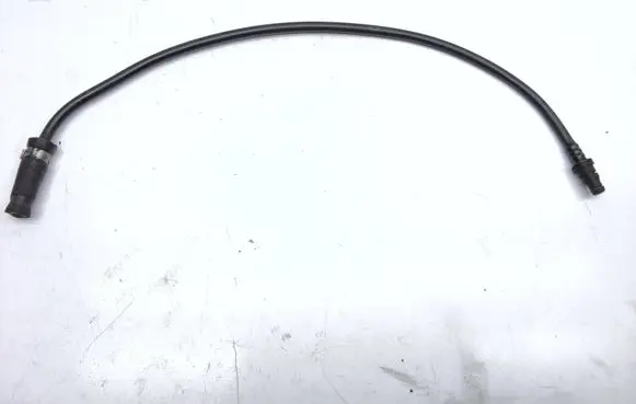 Mercedes-Benz E W211 Engine coolant pipe/hose A2115010225