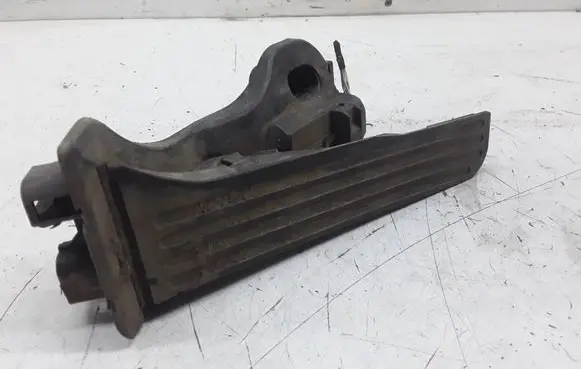 Volkswagen PASSAT B6 Accelerator throttle pedal 1K1721503L 6PV00860000