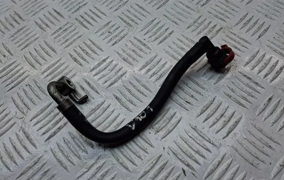 Toyota Corolla Verso AR10 Fuel injector supply line/pipe 2390126010