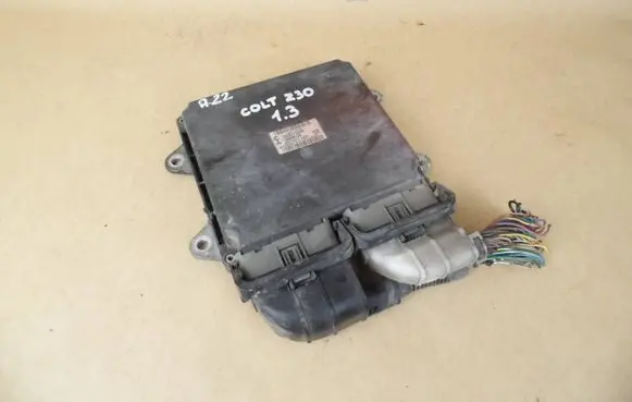 Mitsubishi Colt CZ3 Engine control unit/module 1860B156 E6T73477