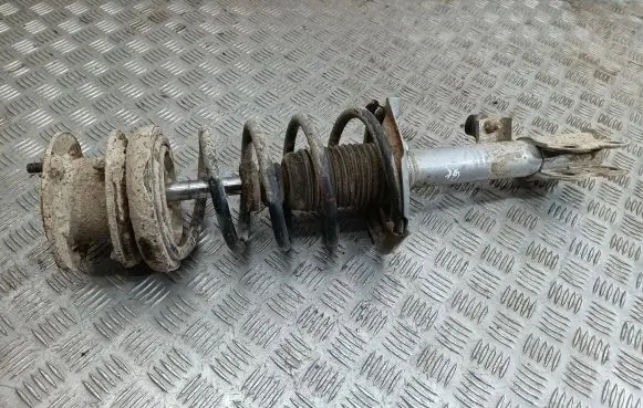 Nissan X-Trail T30 Rear shock absorber/damper