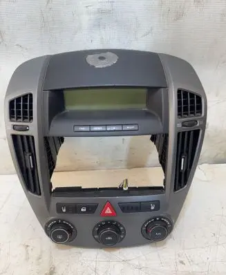 KIA Ceed Screen/display/small screen 957101H100