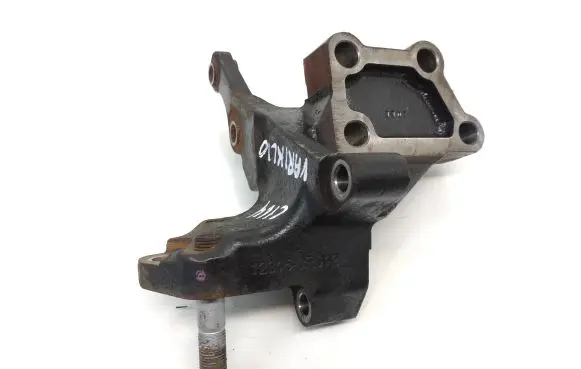 Toyota Avensis T250 Engine mounting bracket 123150r012