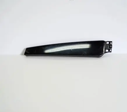 Audi A4 S4 B7 8E 8H Front door glass trim molding 8E0853290D
