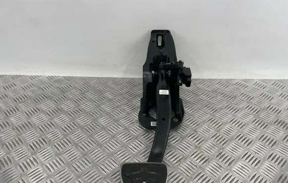 BMW 3 G20 G21 Brake pedal 687429004 14145710 SK592568