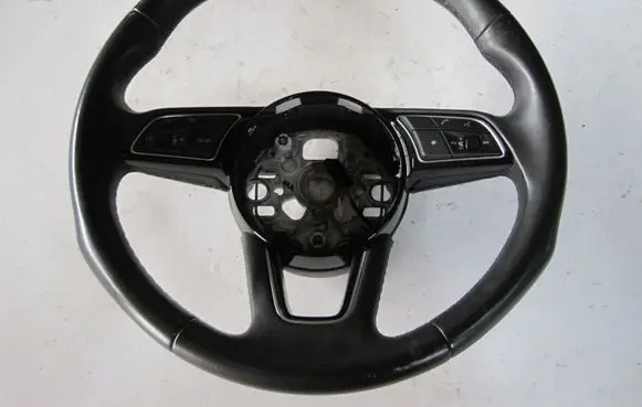 Audi A1 Steering wheel 