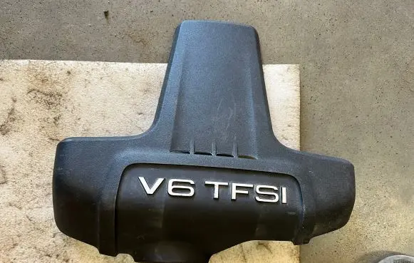 Audi Q5 SQ5 Engine cover (trim) 06E103927K 06E103927