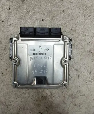 Mitsubishi Space Star Engine control unit/module 0281011611