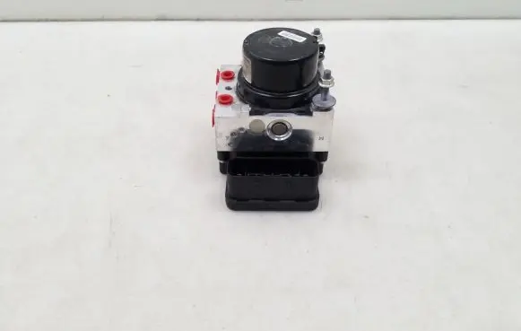 Toyota Yaris ABS Pump 895410D170