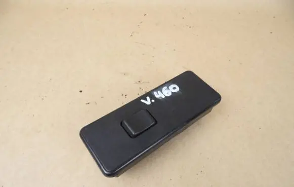 Volvo 460 Quarter vent window switch 