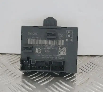 Audi A3 S3 8V Door control unit/module