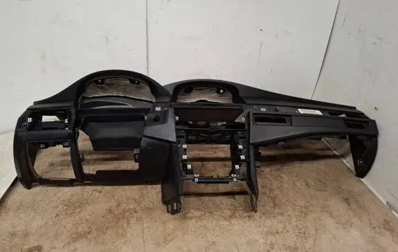 BMW 5 E60 E61 Dashboard 7063264 04B337RB1080V