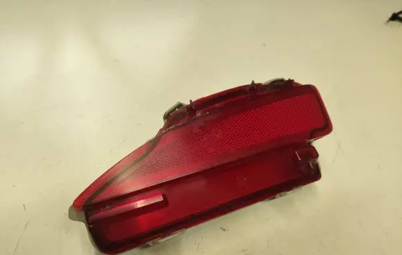 Toyota Yaris Rear fog light V293100R