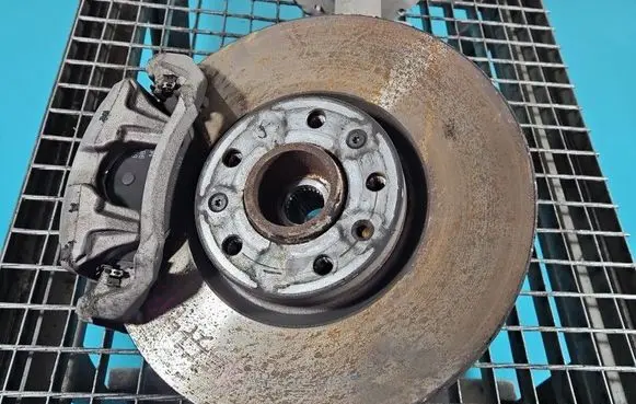 Peugeot 3008 II Front wheel hub spindle knuckle IMPRK1557443