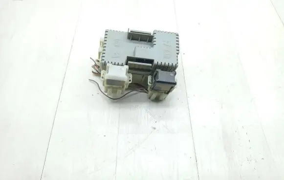 Ford Mondeo MK IV Fuse module