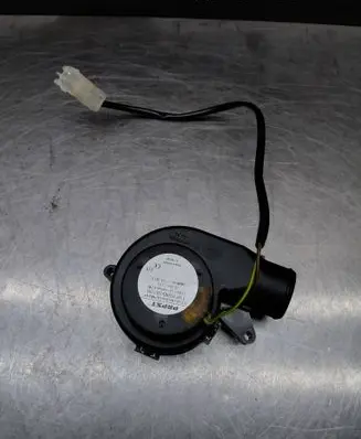 BMW 6 E63 E64 Engine control unit/module fan 7531783