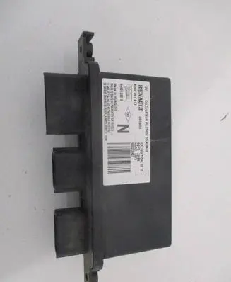 Renault Clio III Xenon control unit/module 8200261817