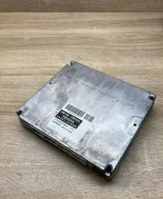 Toyota Prius (XW20) Engine control unit/module ECU 8966147080 2750007803