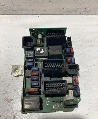 Citroen C3 Pluriel Fuse module