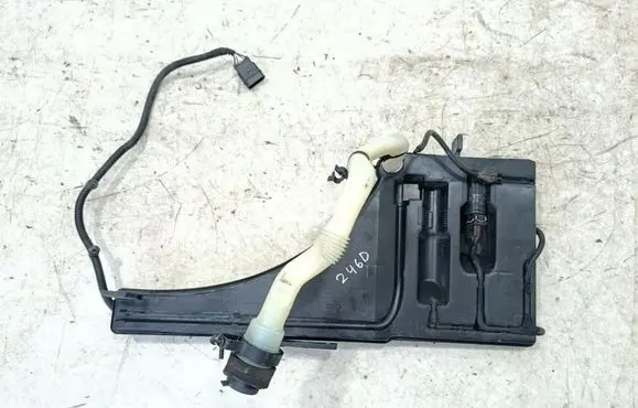 Maserati Levante Windshield washer fluid reservoir/tank 670034637