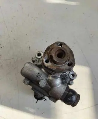 Volkswagen Golf IV Power steering pump