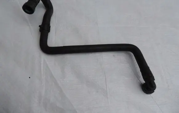 Land Rover Range Rover Sport L494 Engine coolant pipe/hose JPLA-8D093-BB