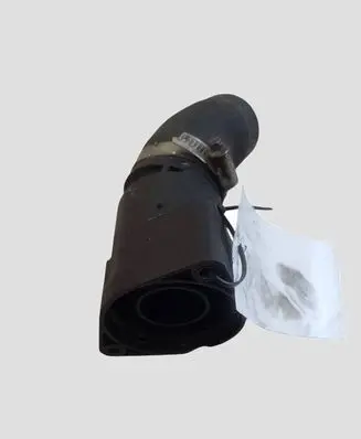 Volkswagen PASSAT B6 Air intake hose/pipe 03L131111G
