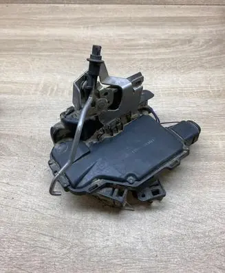 Audi A6 S6 C5 4B Rear door lock 4B0838013B