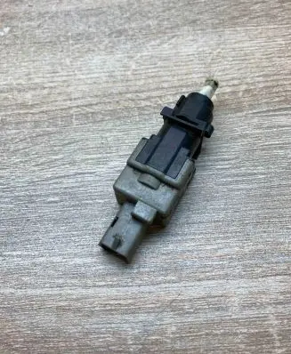 Alfa Romeo 156 Brake pedal sensor switch 46840511