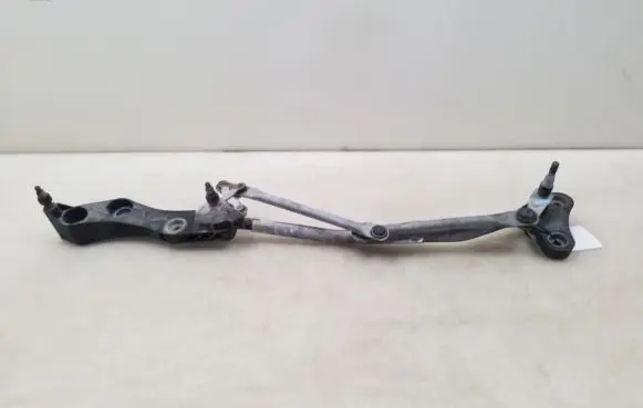 BMW 5 E60 E61 Front wiper linkage 7131164